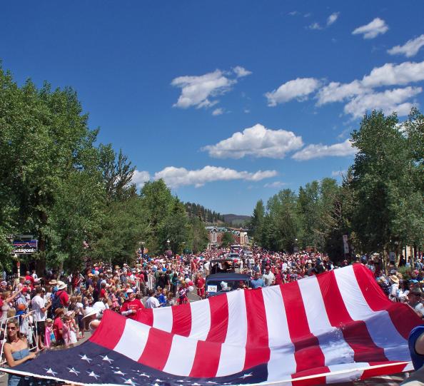 Breckenridge Breckenridge is offering an entire weekend of Fourth of July festivities. Spend Saturday and Sunday at art festivals, perfect for some family fun. …