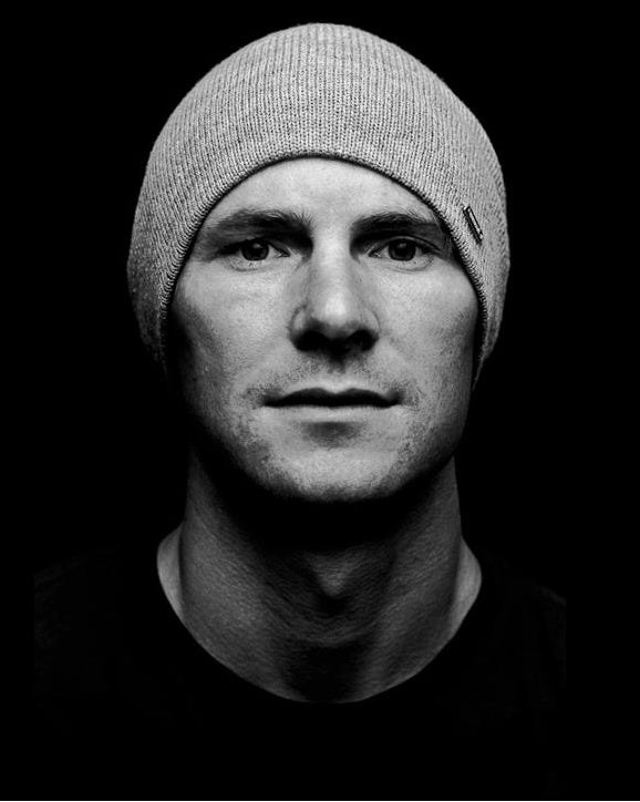 Filmer Jon Roderick- Team Discrete Breckenridge-based filmer Jon Roderick is most likely to be seen shooting one-plankers for Oakley. But when Discrete owner and Eye of the Condor team…