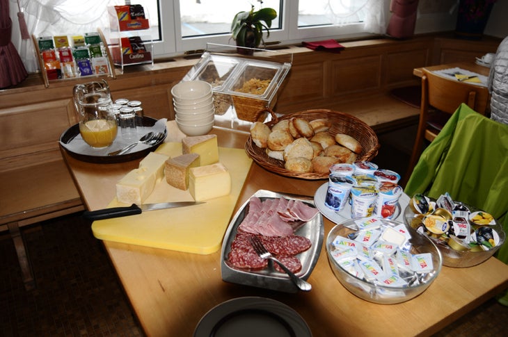 Food Eats: Swiss restaurants sometimes overemphasize potato-and-cheese fueled calorie clogging. So it’s refreshing to stumble upon a joint like Toutone in…