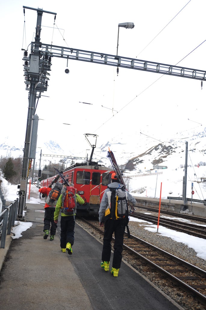 Get There Planes: Take Swiss International Air Lines, which is usually called Swiss, to Europe. When visiting a foreign country, it’s always a good idea to fly…