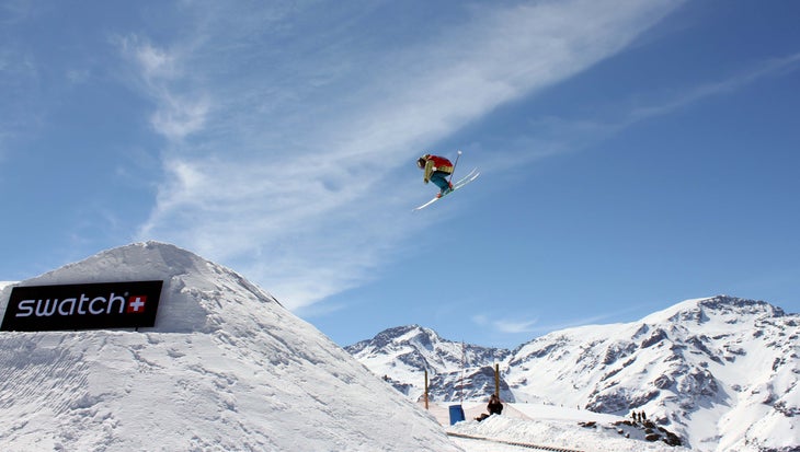 Oakley White-Allen scores a point for team Americas. The Salt Lake City-based skier scored one of the only points for the Americas on the big mountain day. He scored a point on the slopestyle day, too.