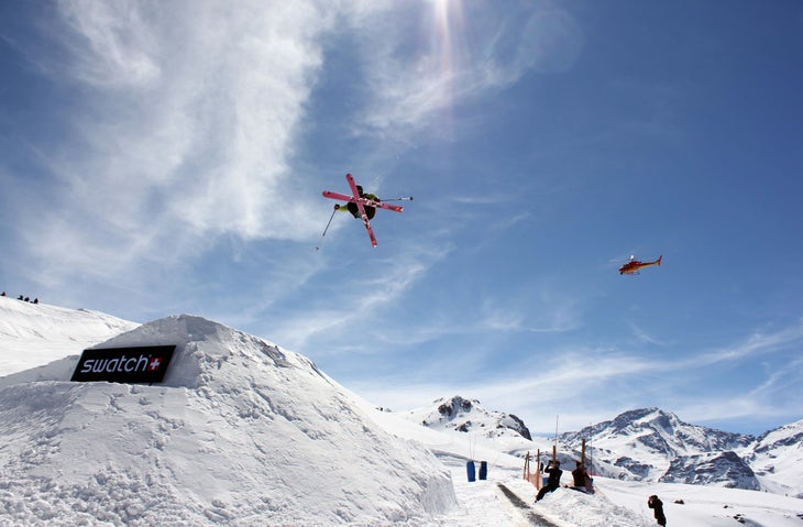 Team Americas put up a good fight. Despite consistent scoring from both teams on the slopestyle day, Team Europe had scored too many points on the big mountain day for the Americas to…
