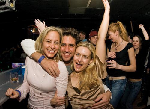 Ladies’ Man: Bed a cougar. Step one: Hello. That woman of experience didn’t wear her lowest-cut blouse and tallest heels for you to stare like a buster from across the bar. Sit…