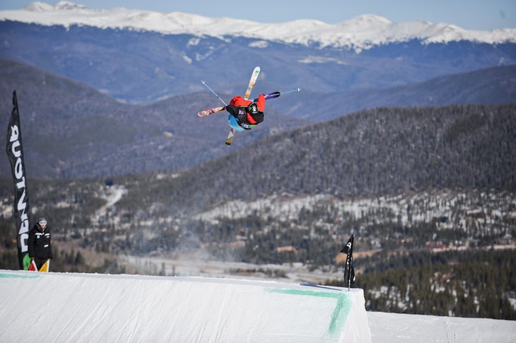 Tom Wallisch Cleaning Jumps Wallisch, who is known as one of the most stylish skiers in the game, cleaned the course that many other skiers struggled with.