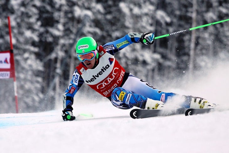 Ted Ligety carves around a GS gate