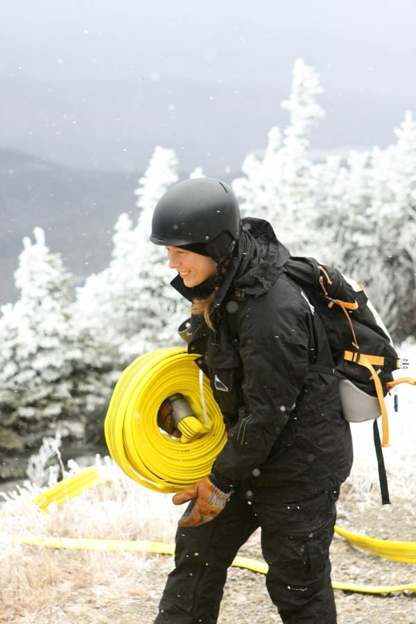 Happy Snowmakers Snowguns roared to life at 5:15pm on Sunday, Nov. 5, with 42 guns running on Upper Tote Road. Snowmakers ran the guns throughout the night, and then…