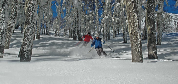 Chapelco – Neuqeun Situated near the humble mountain town of San Martin de los Andes, Cerro Chapelco is located in the thick of Argentina’s Lake District. Quiet runs…