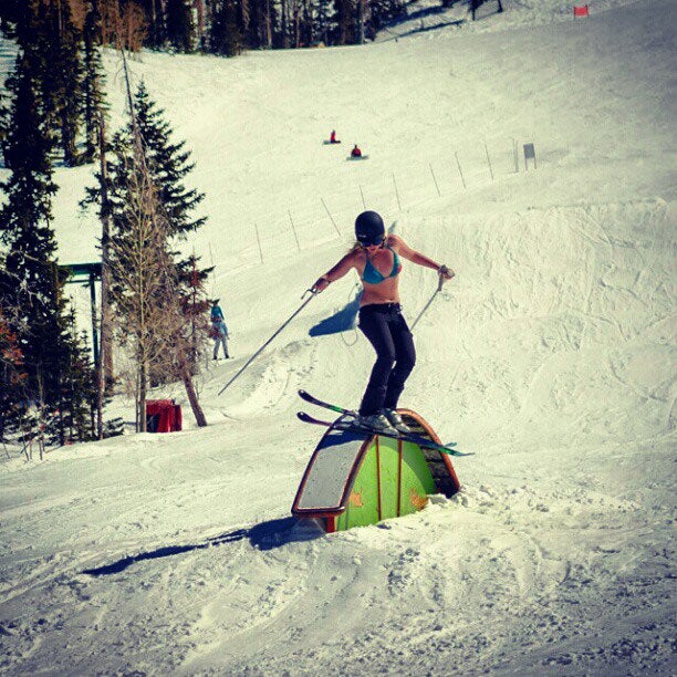 @2plank_skank Skiing in bikini weather never looked so good.