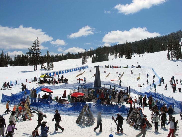 Mt. Bachelor, Oregon Mt. Bachelor is schedule to stay open until May 26 with a ton of events between now and then—such as the Pole, Pedal, Paddle and a few park/pipe…