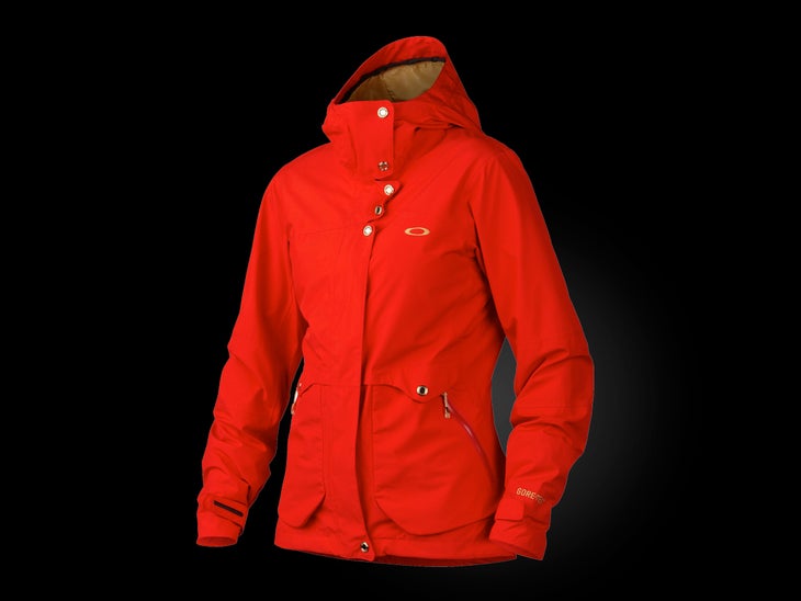 Oakley Lutsen Key Features: - Gore-Tex - Lens pocket with goggle wipe - Jacket/pant powder skirt integration - Recco reflector - Grete Eliassen inspired MSRP: $360
