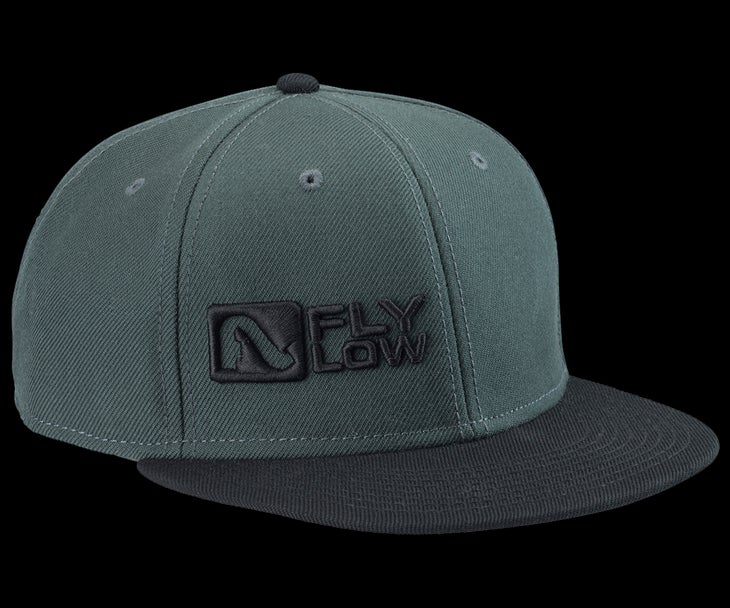 Flylow Snapback My new dome piece of choice. Flylow did an awesome job with the design and style of this lid. I feel like its time to graduate from the beat-up…