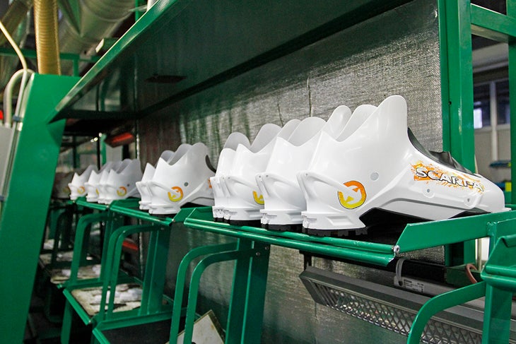 Assembly Line Next the boot heads to the assembly line in the main factory in Asolo. Here, a fleet of SCARPA Maestrale RS boots is getting a fresh paint job and…