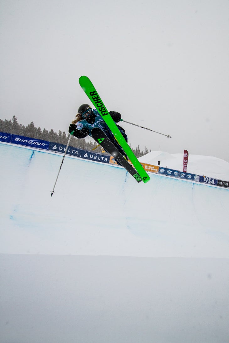 Above the Lip Qualifying in the last spot, Annalisa Drew (U.S.) climbed her way to 5th place with a clean run and considerable amplitude. Although fresh snow…