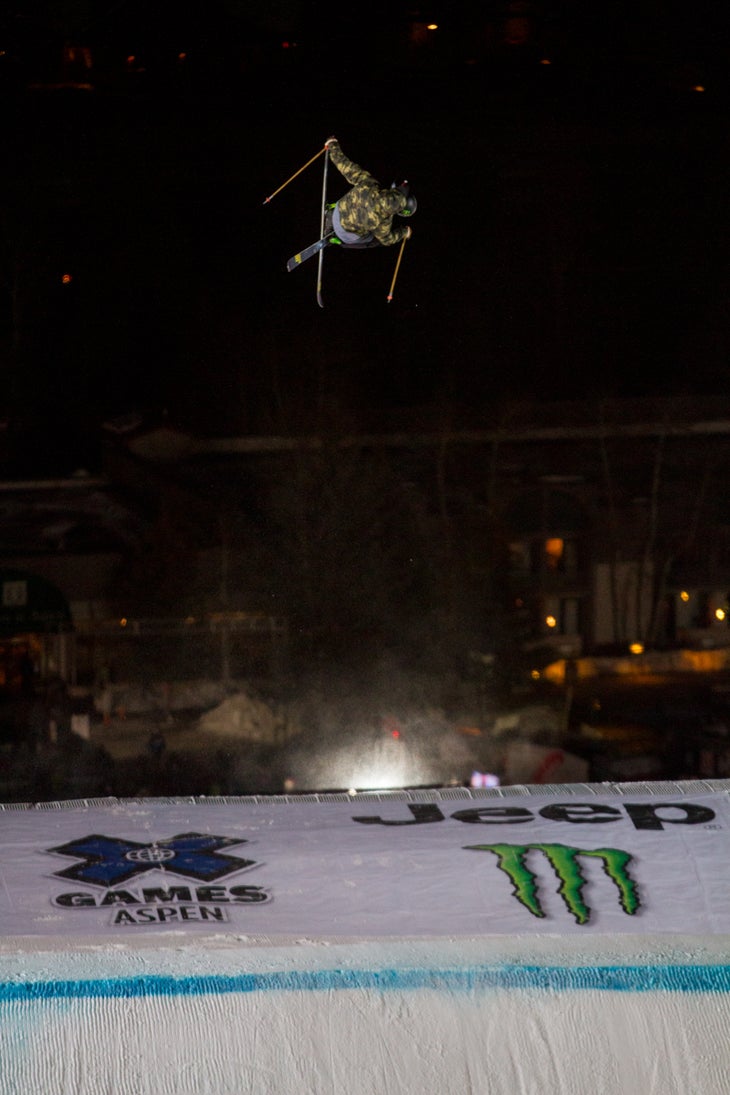 Alex Schlopy Alex Schlopy (USA) had smooth and consistent double corks with his grab held longer than most athletes. Schlopy had to pull out of the competition…