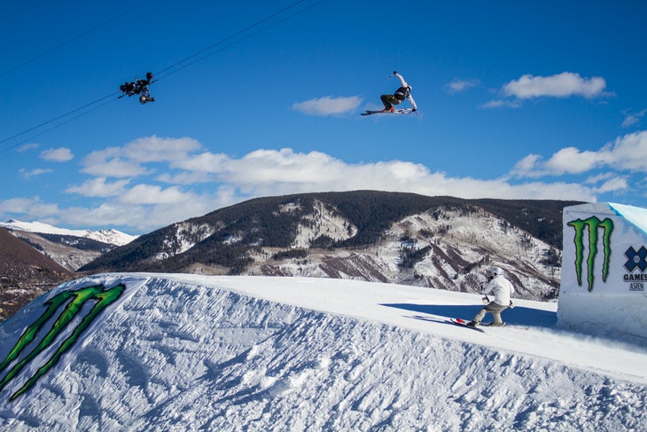 Devin Logan Devin Logan (USA) ended up in the 4th spot with her run including this smooth tail grab 720. Devin competed in both slopestyle and halfpipe…