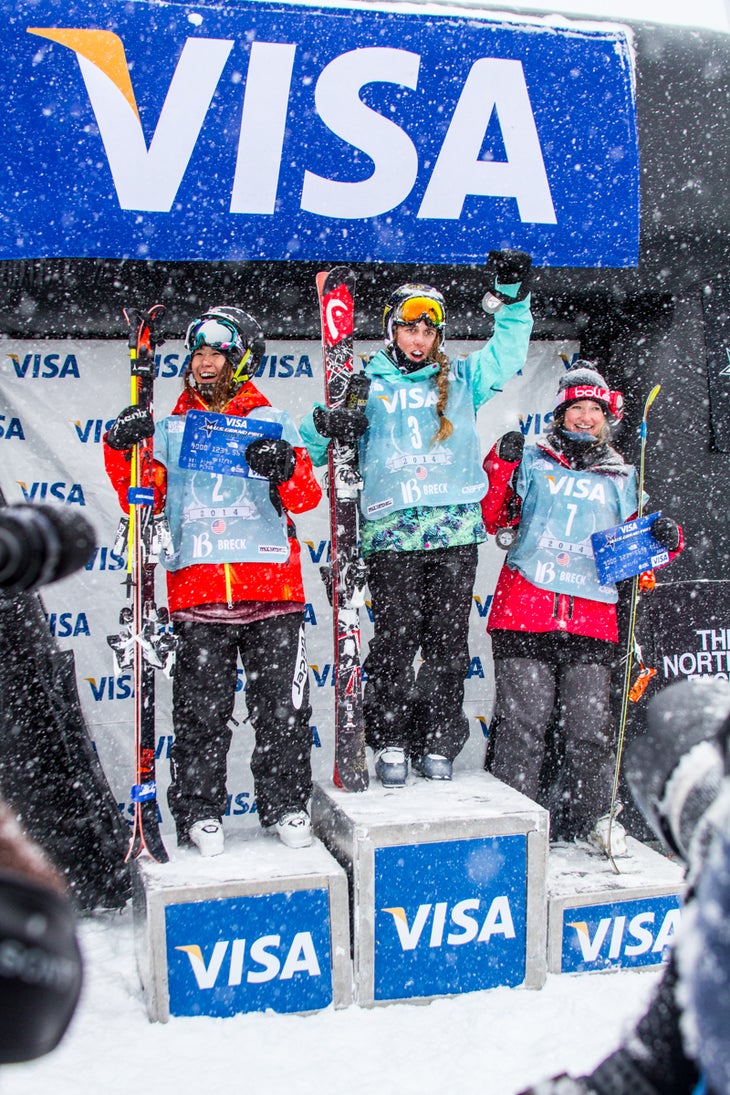 Women's Podium The women’s halfpipe podium at the 2014 U.S. Grand Prix in Breckenridge, Colo.: 1st place, Maddie Bowman (U.S.) with an 84.00; 2nd Place, Ayana…