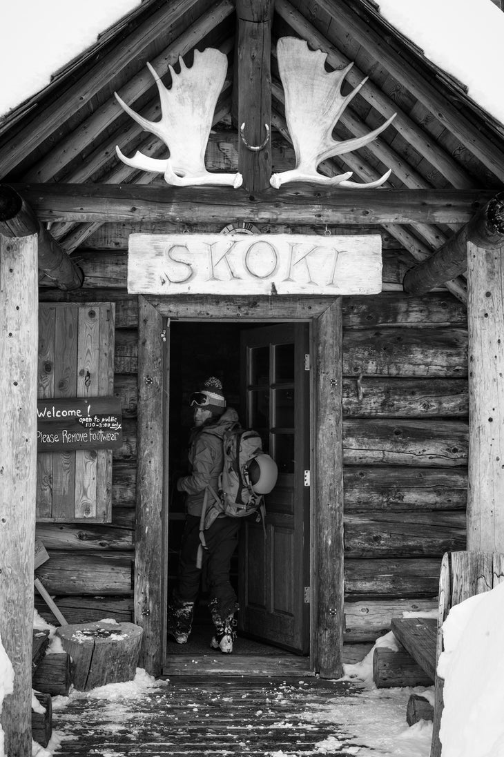 Home Sweet Skoki The Skoki warmingly greets its guests with a rustic design and homey feel.