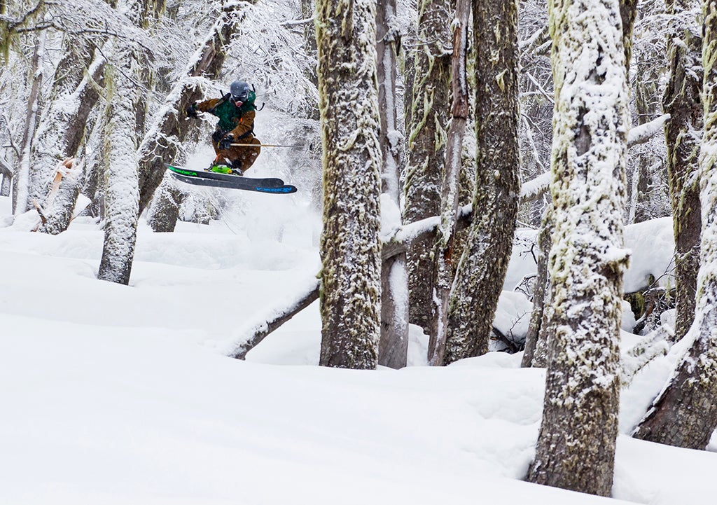"Catedral Alta Patagonia, Argentina SASS Argentina is a South American ski adventure for teens and adults. There are five sessions between August 1鈥"