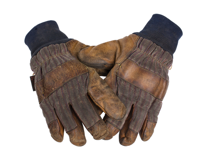 5. Kincos No matter the time of year, always have a pair of leather gloves in your rig. They handle tinfoiled potatoes coming out of the fire, diesel refuels,…