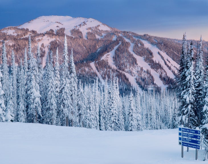 RV Canada Sun Peaks Tout Photo None