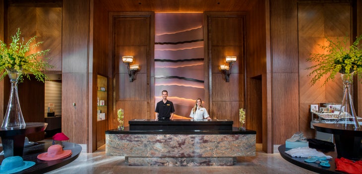 (Lodging)Spa front desk & staff None