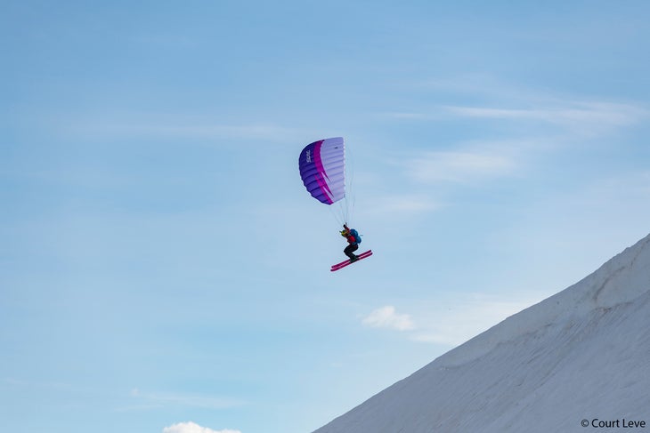 LOD_Beartooth_300dpi_Bird_Speedriding2 bird flying high