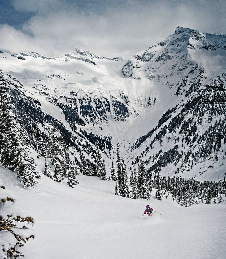 SKI1117_UTL2_byCrystalSagan_kb eagle pass heliskiing in the monashees