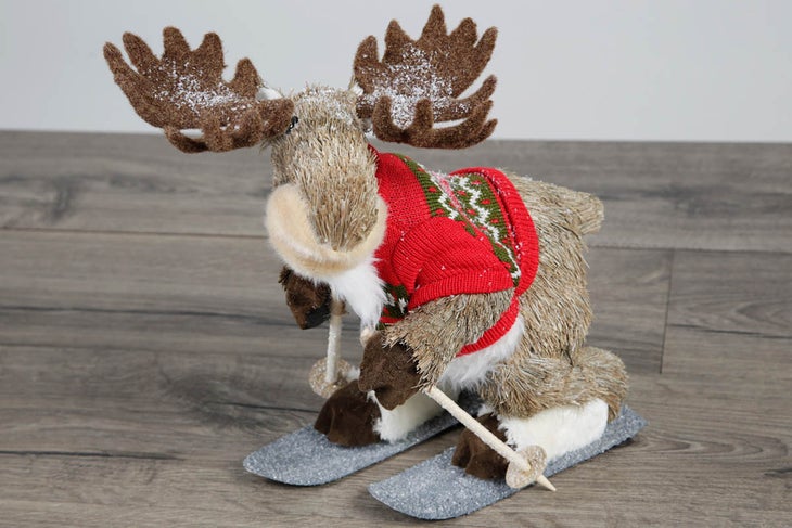 MtnHomeGiftGuide-Pier1AspenSkiingMoose None