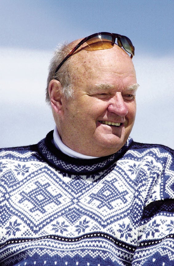 SK104_167-WARREN Warren Miller