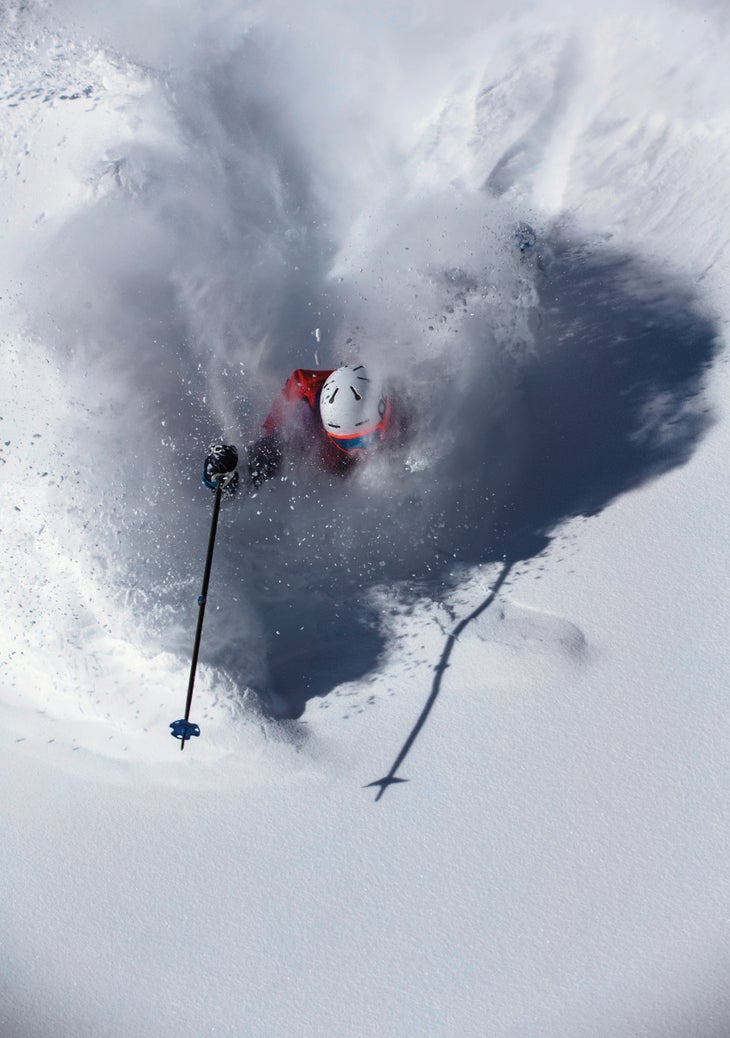 SKI0917_Focus2_creditJesseHoffman_v2 MODEL BEHAVIOR Photographer Jesse Hoffman hadn’t planned on shooting skier Zach Clayton when he and another athlete decided to sneak away from Aspen,…