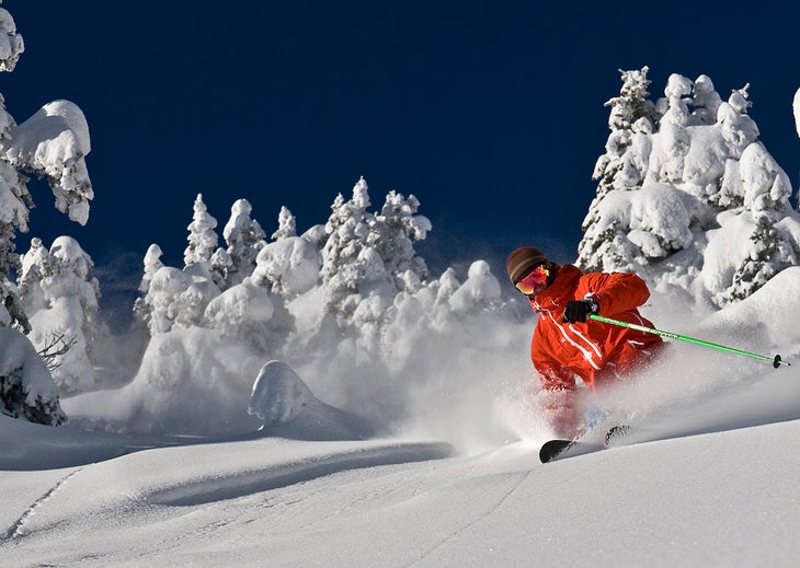 Crystal Mountain, Washington: 575 inches Crystal Mountain, Washington