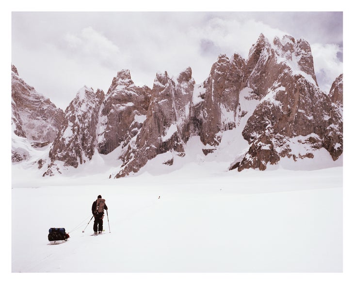 P67_Portra400_316_Julien_and_crew_skinning_towards_Solu_Towers_HD Photo Credit: Jérôme Tanon