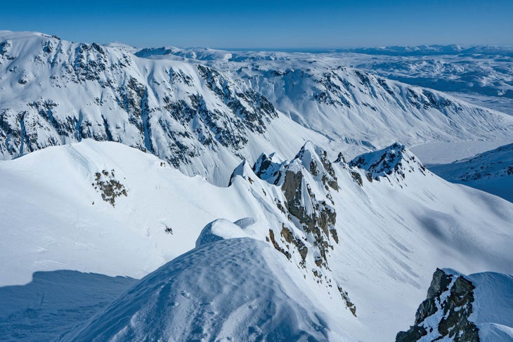 SKI1218-Tordrillo08-byCamMcLeod-s Jillson has room to roam during the descent of the Dillon Saddle, in Tordrillo's Coal Creek zone.