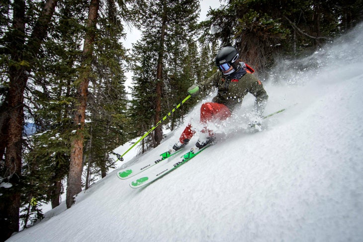 xan2 Xanthe Demas skiing