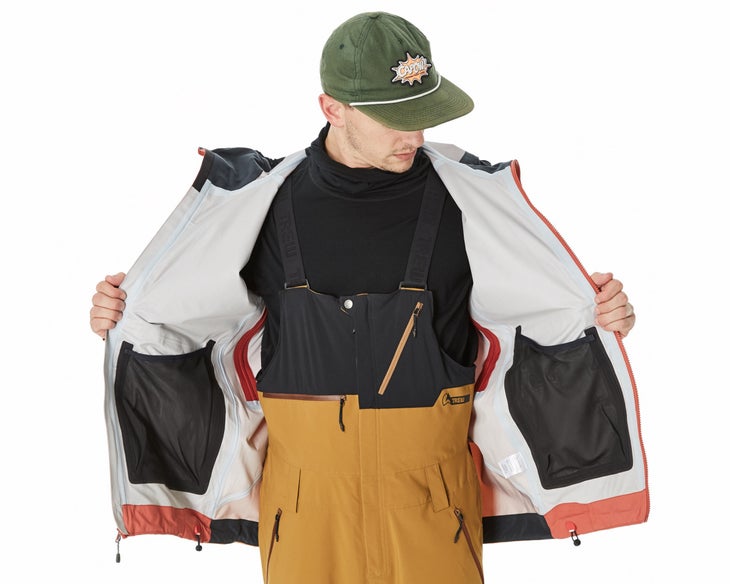 180827_TREW_ONLINE_CAPOW_JACKET_M_1501 Trew kit interior