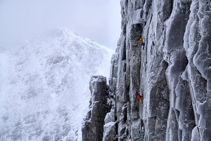 © Hamish Frost_Red Bull Illume_Best of Instagram by SanDisk June Winner Climbers scale a steep face of Bidean nam Bian in the Scottish Highlands.