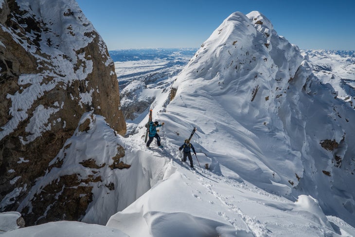 Climbing7_@bjarnesalen Cody Townsend navigates a narrow traverse in season two of The Fifty.