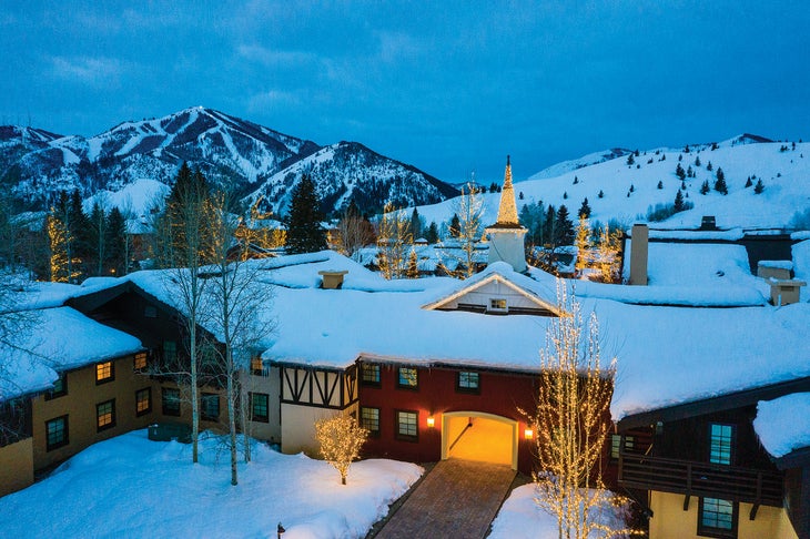 SKI1219-EC-SV11-s Sun Valley Inn