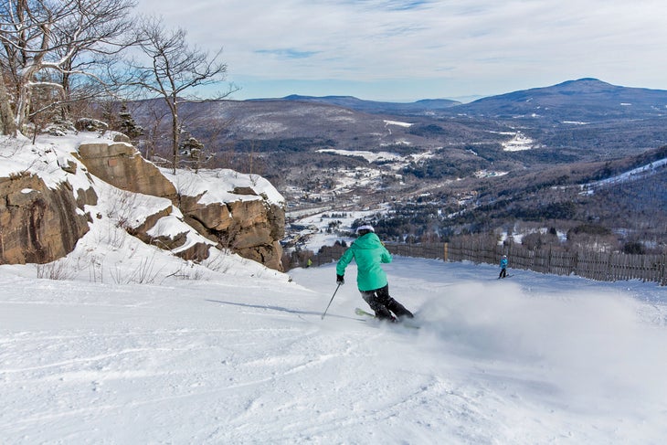 SKI1229-TRA-Hunter-NilsSchlebusch Skiing at Hunter Mountain