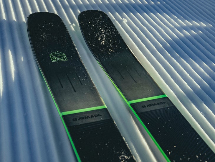 92Tigallery2 Armada Declivity 92Ti 2021 on snow