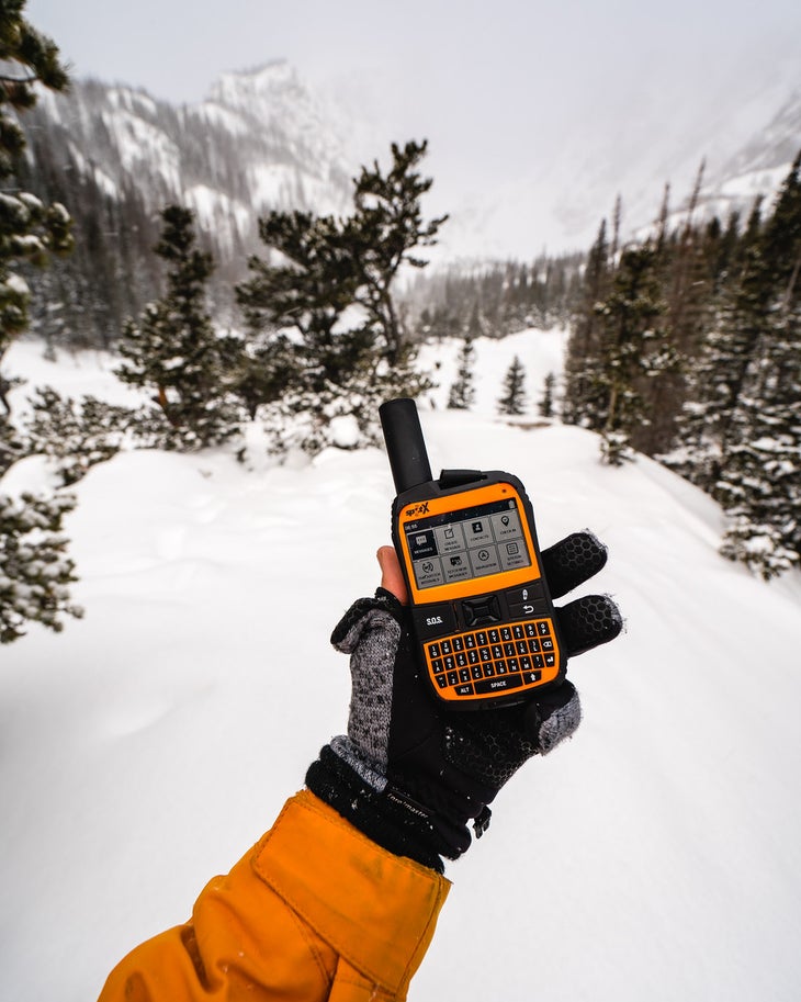 Understanding the Difference Between Avalanche Beacons and RECCO