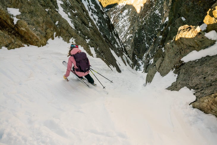 SKiing_1_@bjarnesalen-7382 Elyse Saugstad sidesteps down the steep couloir.