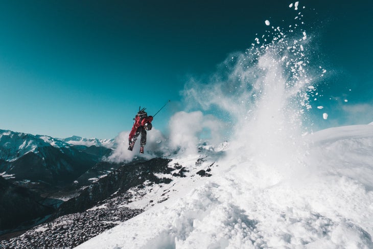 1920_©OskarHall_YannRausis_VerbierLife-29 Rausis shredding at Verbier