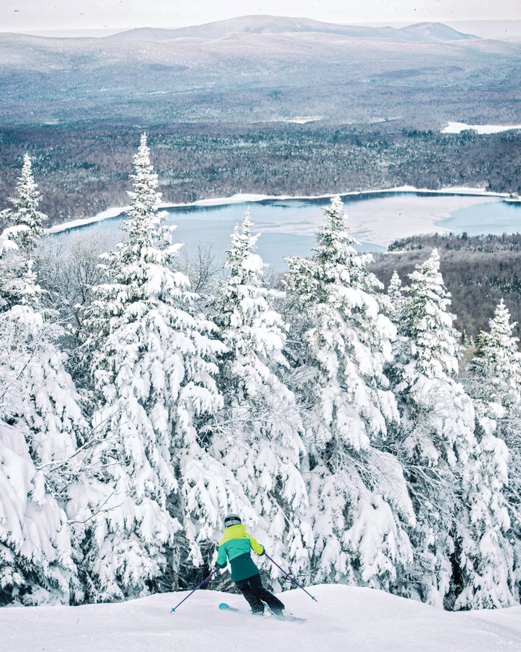 SKI1120-RGE17-MountSnow-Courtesy 2021 Resort Guide Mount Snow Vermont