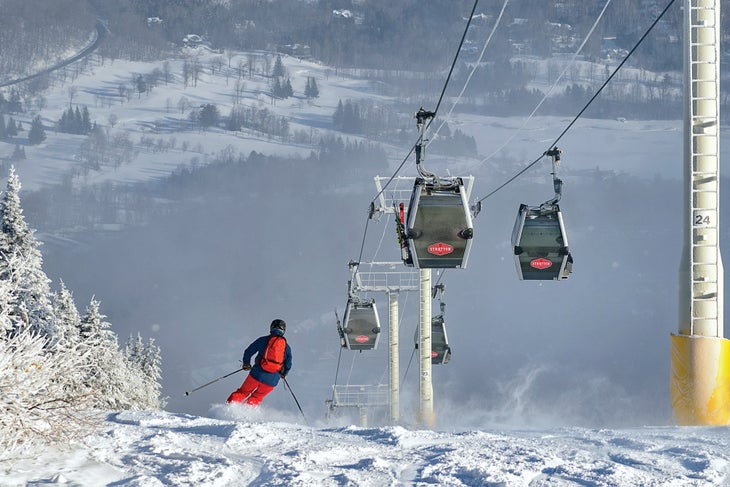 SKI1120-RGE14-Stratton-Courtesy 2021 Resort Guide Stratton Mountain Vt.