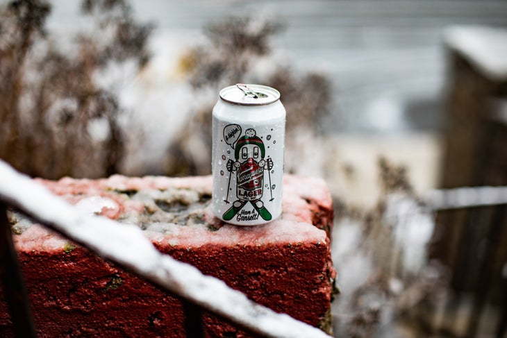 lagerski-2 Narragansett Lager ski Can