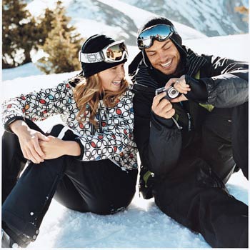 Snow Styles 9 One Piece: DC, KaratHat: DC, BewyShoes: Vans, DownyAccessory: Buff, B4BC