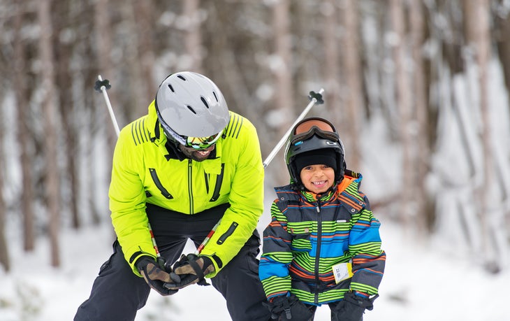 Learning to ski with dad