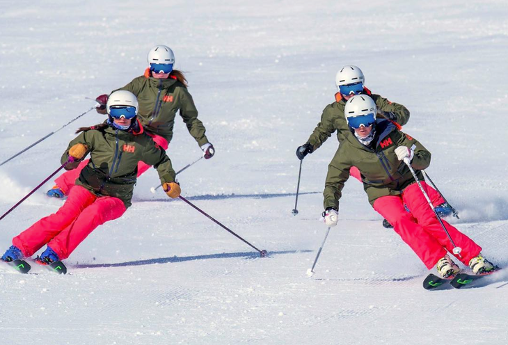 Aspen Divas synchro ski team