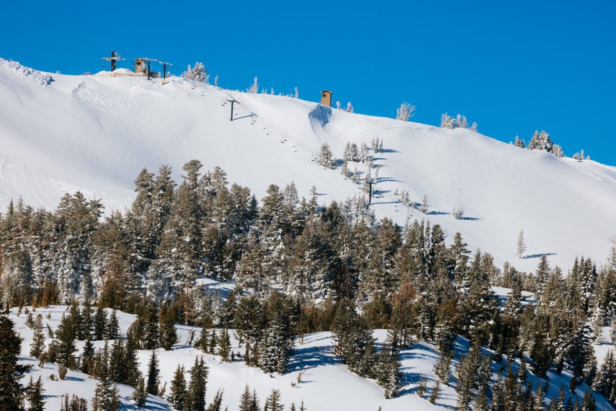 www.skimag.com